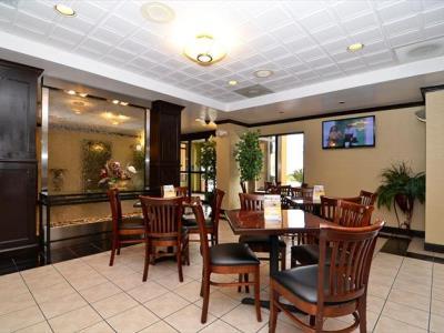 Hotel Sonesta Essential Nw 3*
